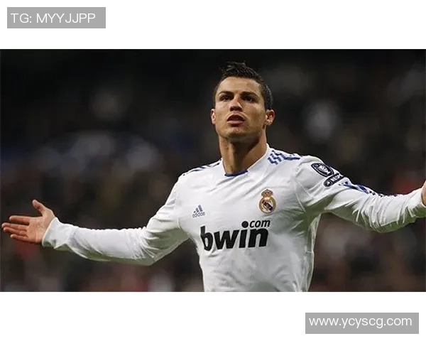 从梅西到C罗：解读世界足球巨星的成长轨迹与成就传奇