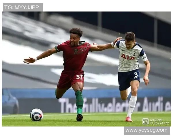 足球球星疾速奔跑瞬间展现非凡速度与力量的动感时刻